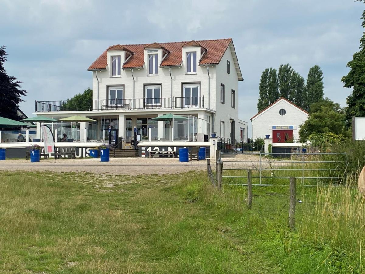 Het Veerhuis Oeffelt Bagian luar foto